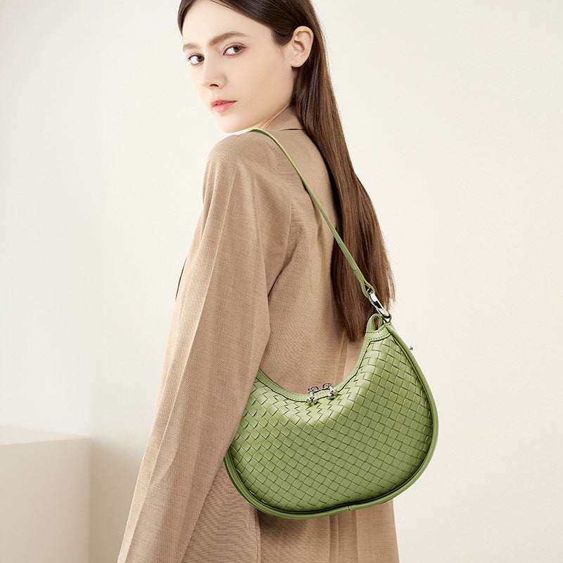 Women's Medium Leather Solid Color Classic Style Pillow Shape Zipper Underarm Bag