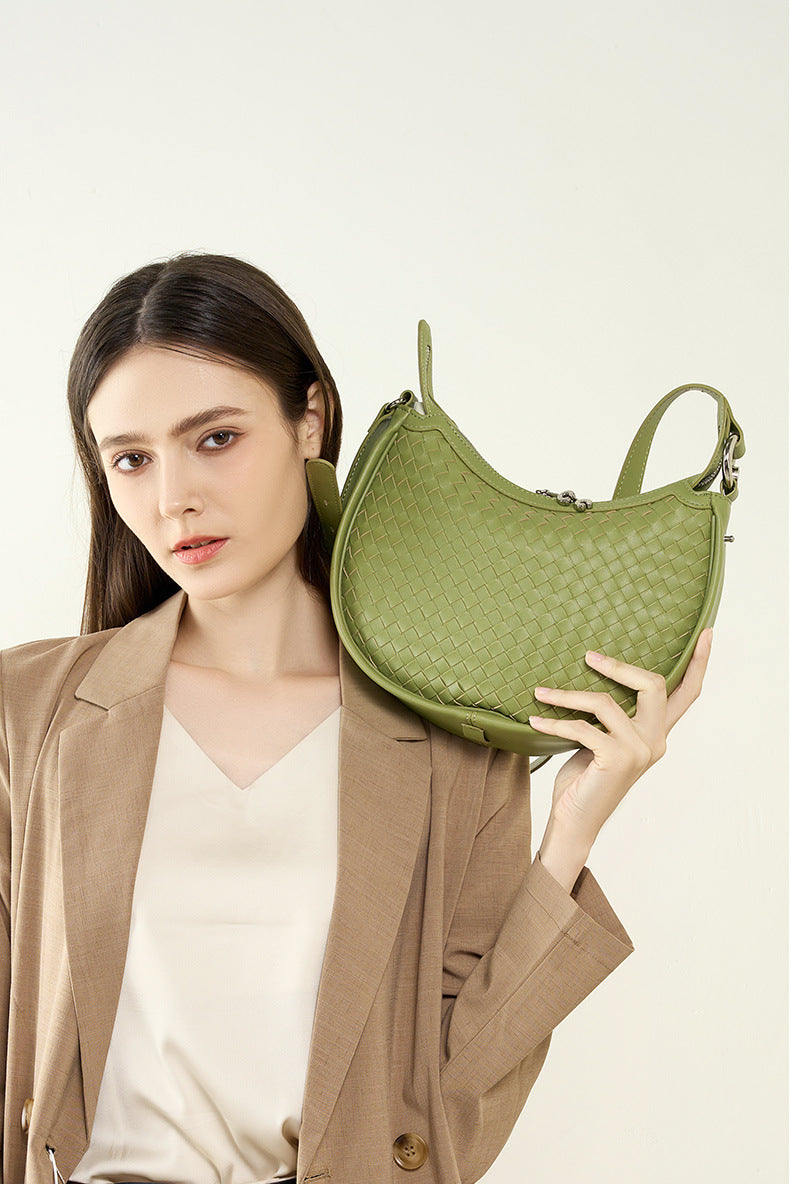 Women's Medium Leather Solid Color Classic Style Pillow Shape Zipper Underarm Bag