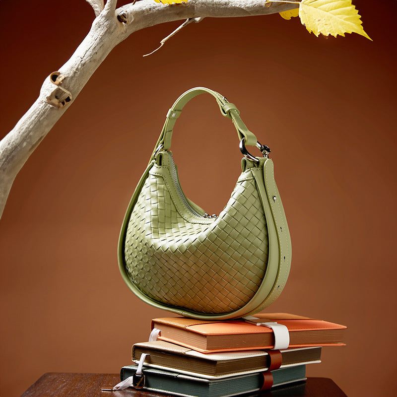 Women's Medium Leather Solid Color Classic Style Pillow Shape Zipper Underarm Bag